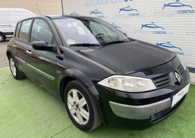 1.900€ – Renault Megane 1.6i 16v Confort 112cv 5 puertas